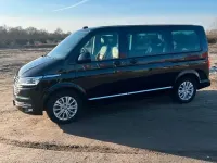 Gebraucht VW Multivan Highline 204 PS (150 kW) 2023 Schwarz Van / Kleinbus