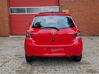 Gebraucht Toyota Yaris 69 PS (50 kW) 2011 Rot Cabrio