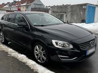 Gebraucht Volvo V60 190 PS (139 kW) 2015 Schwarz Kombi