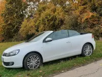 Gebraucht VW Golf VIII 105 PS (77 kW) 2026 Weiß Cabrio