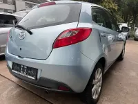 Gebraucht Mazda 2 Independence 75 PS (55 kW) 2010 Blau Kleinwagen