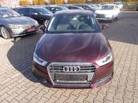 Gebraucht Audi A1 Sport 95 PS (69 kW) 2016 Rot Limousine