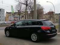 Gebraucht Opel Astra Active 140 PS (102 kW) 2013 Schwarz Kombi
