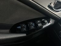 Gebraucht Mazda 3 120 PS (88 kW) 2019 Rot Limousine