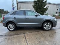 gebraucht Audi Q3 1.4 TFSI cylinder on d. S tronic design d...