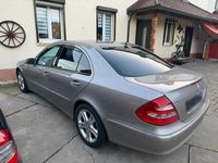 Second-hand Mercedes E320 224 CP (164 kW) 2005 Argintiu Berlinǎ