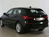 Gebraucht BMW 118 Advantage 136 PS (100 kW) 2021 Saphirschwarz (metallic) Kleinwagen