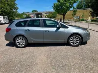 Gebraucht Opel Astra 140 PS (102 kW) 2012 Grau Kombi