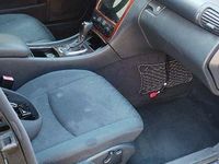 Second-hand Mercedes C180 Elegance 129 CP (94 kW) 2002 Negru Berlinǎ