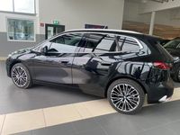 Gebraucht BMW 223 Active Tourer Luxury Line 218 PS (160 kW) 2022 Schwarz Van / Kleinbus