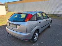 Second-hand Ford Focus 75 CP (55 kW) 2001 Argintiu Hatchback
