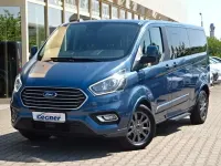 Gebraucht Ford Tourneo Titanium 131 PS (96 kW) 2021 Chromablau metallic Van / Kleinbus