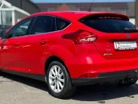 Używany Ford Focus Titanium 125 KM (91 kW) 2017 Czerwony Sedan/Limuzyna
