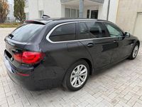 Second-hand BMW 520 184 CP (135 kW) 2012 Negru Break