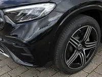 Gebraucht Mercedes GLC220 AMG 197 PS (144 kW) 2026 Metalliclack obsidianschwarz met SUV