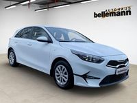 Gebraucht Kia Ceed Vision 160 PS (117 kW) 2024 Weiß Kleinwagen