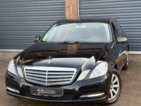 Second-hand Mercedes E200 136 CP (100 kW) 2011 Negru Berlinǎ