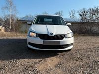Gebraucht Skoda Fabia Active 60 PS (44 kW) 2017 Weiß Kleinwagen
