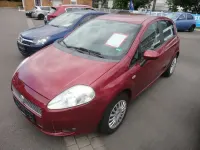 Gebraucht Fiat Grande Punto Dynamic 95 PS (69 kW) 2009 Amarantrot Kleinwagen