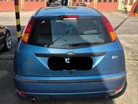 Second-hand Ford Focus 100 CP (73 kW) 2003 Albastru Hatchback