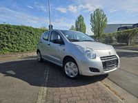 Usado Suzuki Alto 68 HP (50 kW) 2010 Prateado Citadino