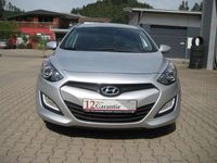 gebraucht Hyundai i30 Kombi 1.6 Trend KLIMA-Shzg. L-radhzg-PDC-ALU