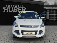 Gebraucht Ford Kuga Titanium 150 PS (110 kW) 2015 Weiß SUV