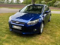 Używany Ford Focus Titanium 125 KM (91 kW) 2013 Niebieski Sedan/Limuzyna