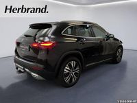 Gebraucht Mercedes GLA200 Progressive 150 PS (110 kW) 2025 Metalliclack kosmosschwarz SUV