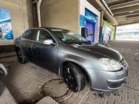 Gebraucht VW Jetta 77 PS (56 kW) 2007 Grau Limousine