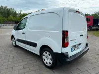 Gebraucht Peugeot Partner 90 PS (66 kW) 2012 Weiß Van / Kleinbus