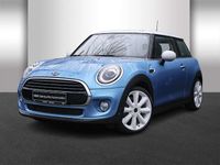 Gebraucht Mini Cooper 136 PS (100 kW) 2019 Electric blue metallic Kleinwagen