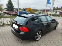 Gebraucht BMW 320 177 PS (130 kW) 2009 Schwarz Kombi