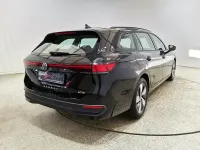Gebraucht VW Passat 150 PS (110 kW) 2024 Grenadillschwarz metallic Kombi