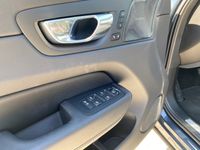 gebraucht Volvo XC60 B5 AWD D Inscription StdHz PanoDach ACC H&K Sound BLIS