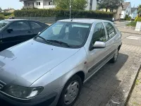 Gebraucht Citroën Xsara 90 PS (66 kW) 1998 Silber Limousine