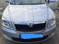 Gebraucht Skoda Octavia Ambiente 122 PS (89 kW) 2011 Silber Kombi