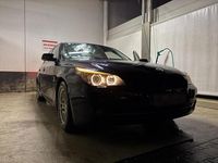 Gebraucht BMW 525 197 PS (144 kW) 2009 Blau Kombi