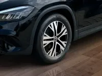 Gebraucht Mercedes GLA200 Progressive 163 PS (119 kW) 2025 Schwarz SUV
