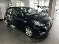 Gebraucht Hyundai i10 67 PS (49 kW) 2021 Schwarz Kleinwagen