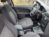 Gebraucht Ford Mondeo 145 PS (106 kW) 2001 Rot Kombi