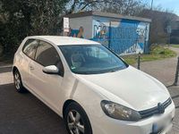 Gebraucht VW Golf VI 105 PS (77 kW) 2009 Weiß Kleinwagen