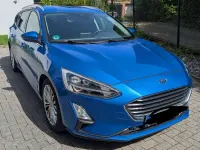 Gebraucht Ford Focus Titanium 125 PS (91 kW) 2019 Blau Kombi