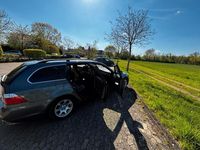 Gebraucht BMW 525 170 PS (125 kW) 2004 Silber Kombi