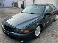 Gebraucht BMW 523 Performance 170 PS (125 kW) 1996 Grün Limousine