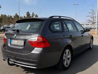 Gebraucht BMW 320 163 PS (119 kW) 2006 Grau Kombi