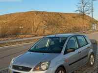 Gebraucht Ford Fiesta 80 PS (58 kW) 2006 Silber Kleinwagen