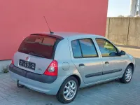 Gebraucht Renault Clio II 55 PS (40 kW) 2003 Silber Kleinwagen