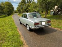 Gebraucht Alfa Romeo 2000 129 PS (94 kW) 1975 Silber Limousine