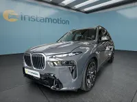 Neu BMW X7 381 PS (280 kW) 2026 Grau SUV
